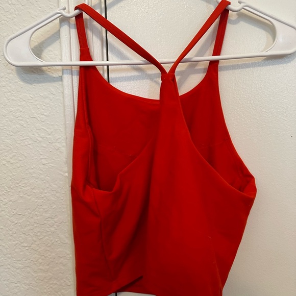 Old Navy sports bras size M (rarely used) - Picture 4 of 10